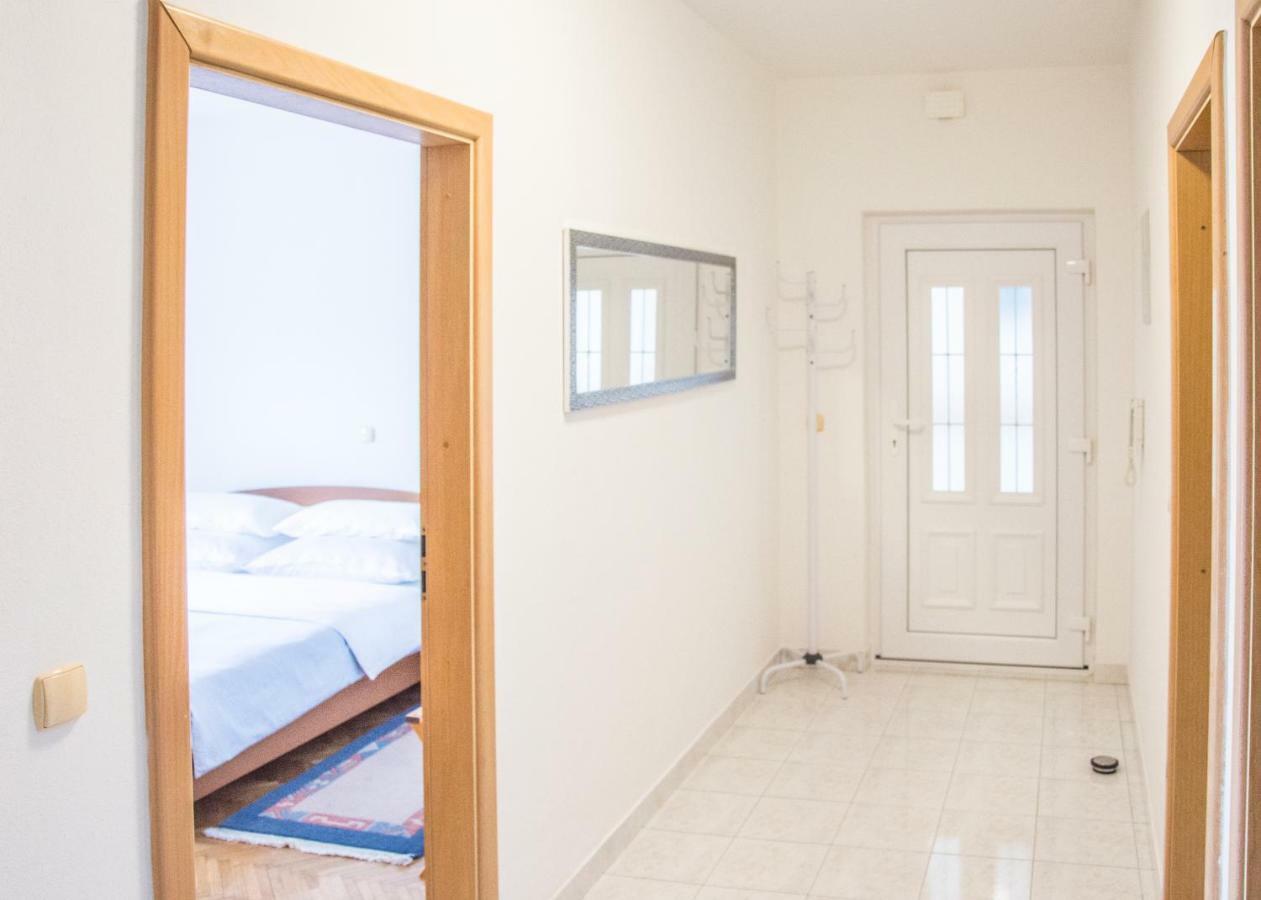 Relax Inn Ποντστράνα Εξωτερικό φωτογραφία